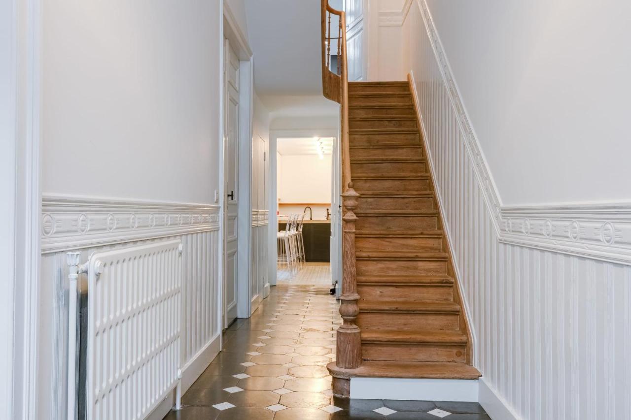 Beautiful Luxurious Mansion With Several Terraces Кортрейк Экстерьер фото